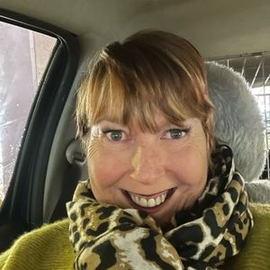 Meet your Posher, Narelle